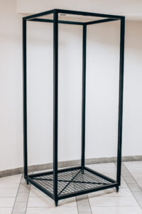 Gablota-wystawowa-scaled.jpg